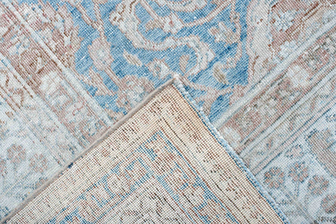 Antique Sivas Area Rug (8' x 11')